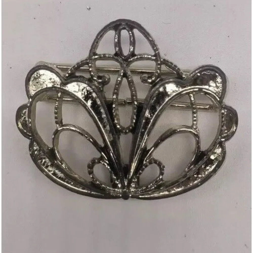 Vintage 1950s Pierced Yellow Metal Belt Buckle